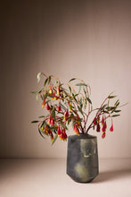 Load image into Gallery viewer, Urn 9 - 090