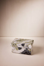 Load image into Gallery viewer, Box Square 10 - 098