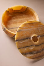 Load image into Gallery viewer, Urn 4 - 118