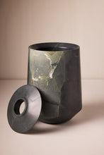Load image into Gallery viewer, Urn 9 - 090

