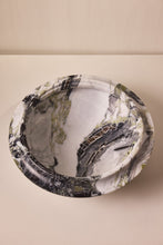 Load image into Gallery viewer, Bowl Large - 119

