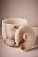 Load image into Gallery viewer, Urn 8 - 290
